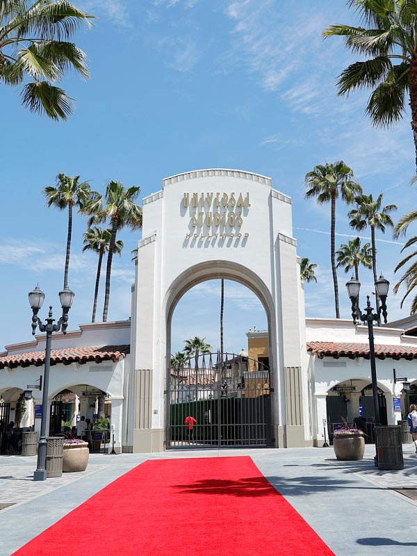 universal studios front gate